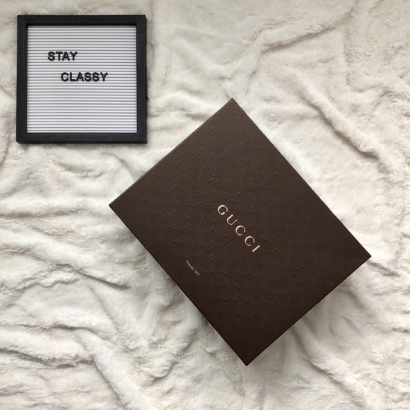 Authentic Gucci Gift Storage Box - Picture 1 of 9